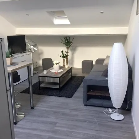 Studio Avenue Gambetta * Hyères